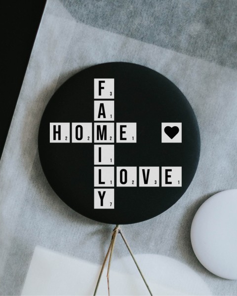 Heldenglück - Magnet groß "Family - Home - Love"